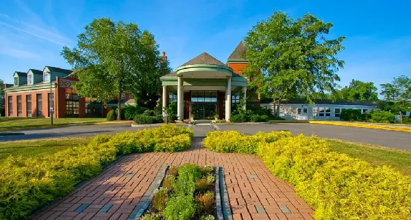 Evergreen Woods North Branford | Exterior Entrance