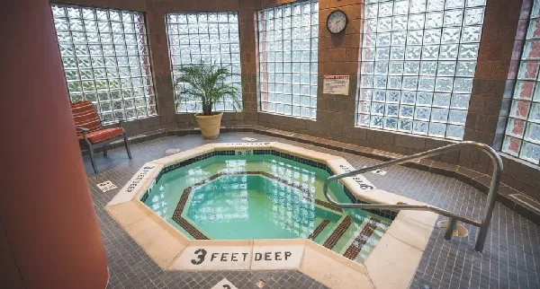 Evergreen Woods North Branford | Pool | 2017-109