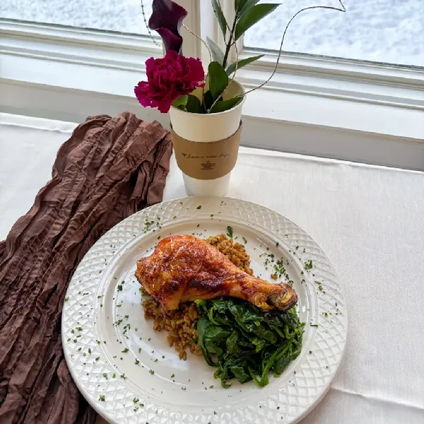 Evergreen Woods North Branford CT | Independent Living Dining 11