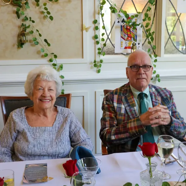 Evergreen Woods North Branford CT | Independent Living Dining 8