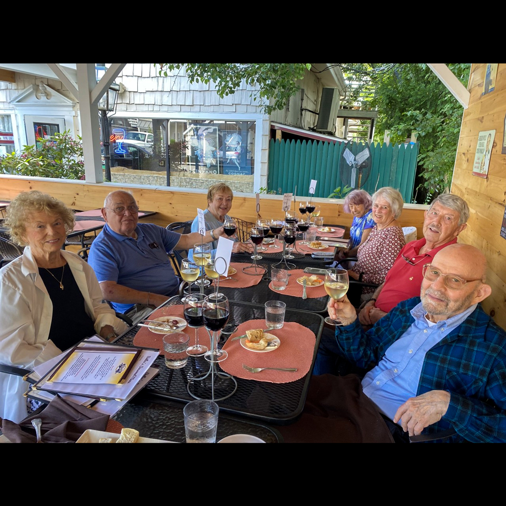 Evergreen Woods North Branford CT | Independent Living Social Events 5