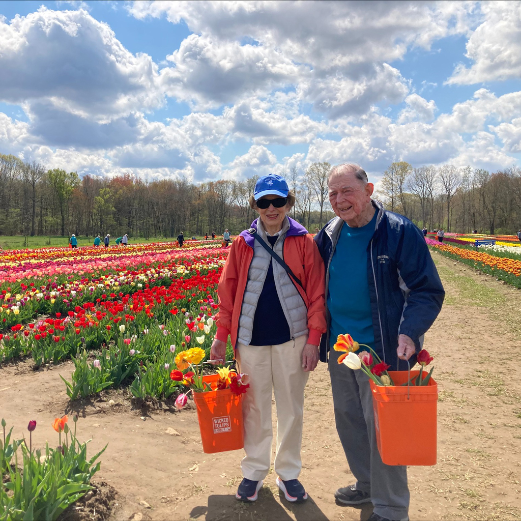 Evergreen Woods North Branford CT | Independent Living Social Events 8